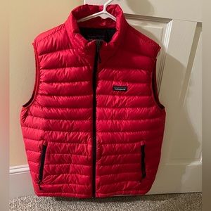 Patagonia down best size men’s large, red